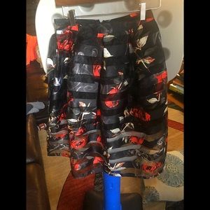 Beautiful skirt red roses mesh black